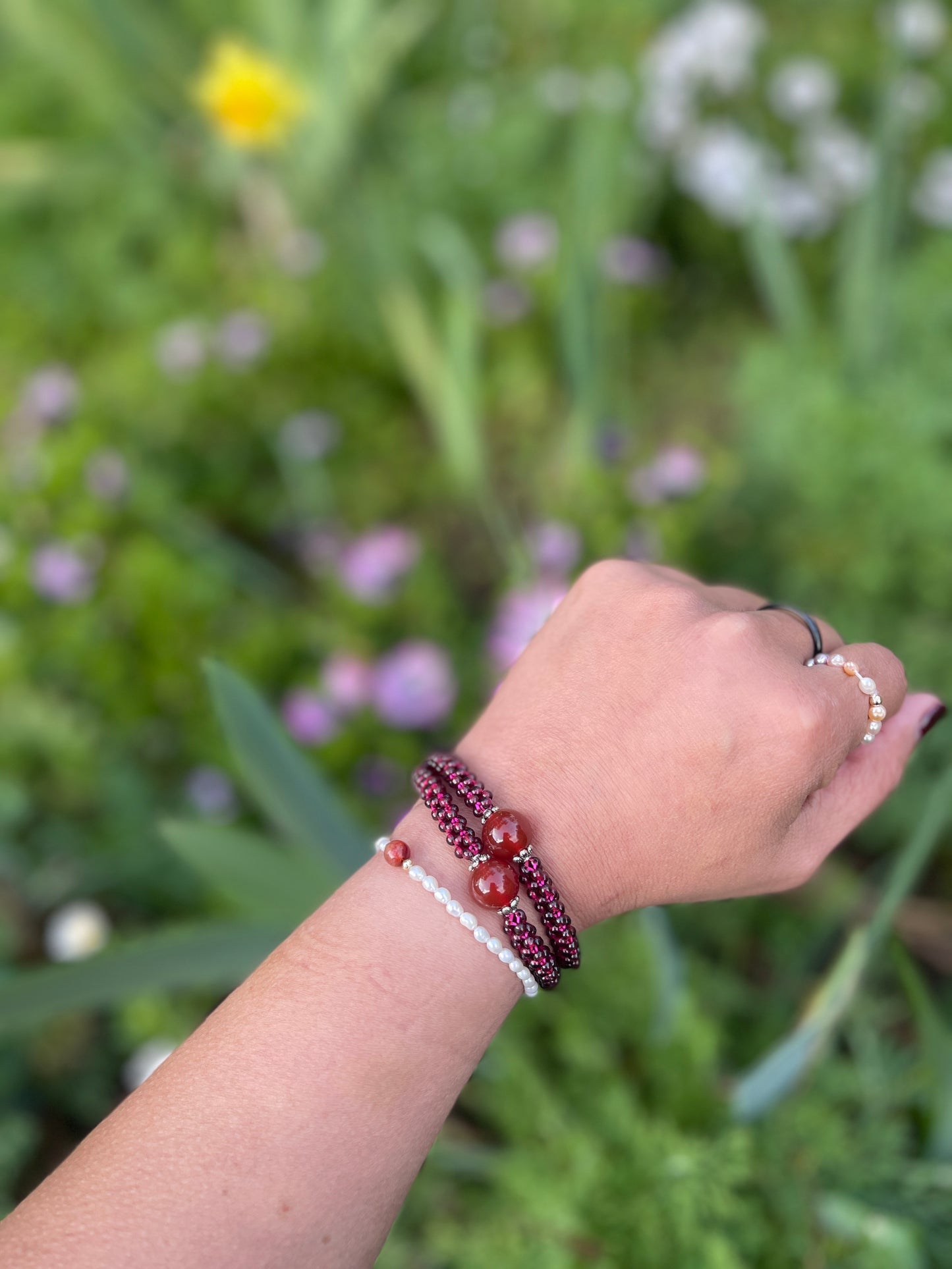 Garnet Elastic Bracelet