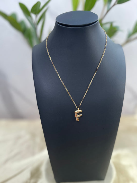 O Chain Zoe Initial Necklace